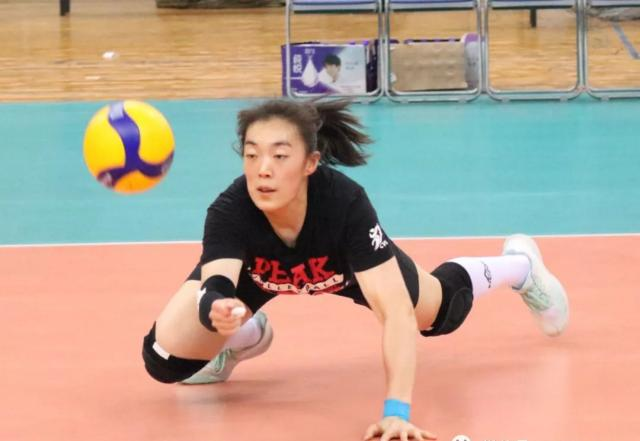 九游棋牌 火箭队历届球员名单 